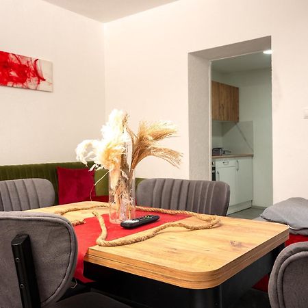 Serviceroom24 - Apartment 4 In Herten Wlan - Smart-Tv - 24-7 Check-In Und Kueche エクステリア 写真