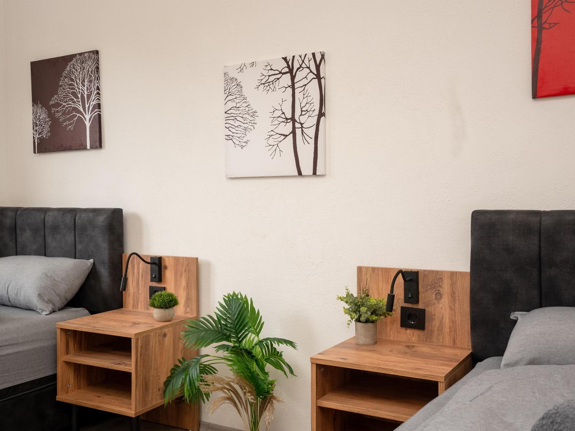 Serviceroom24 - Apartment 4 In Herten Wlan - Smart-Tv - 24-7 Check-In Und Kueche エクステリア 写真