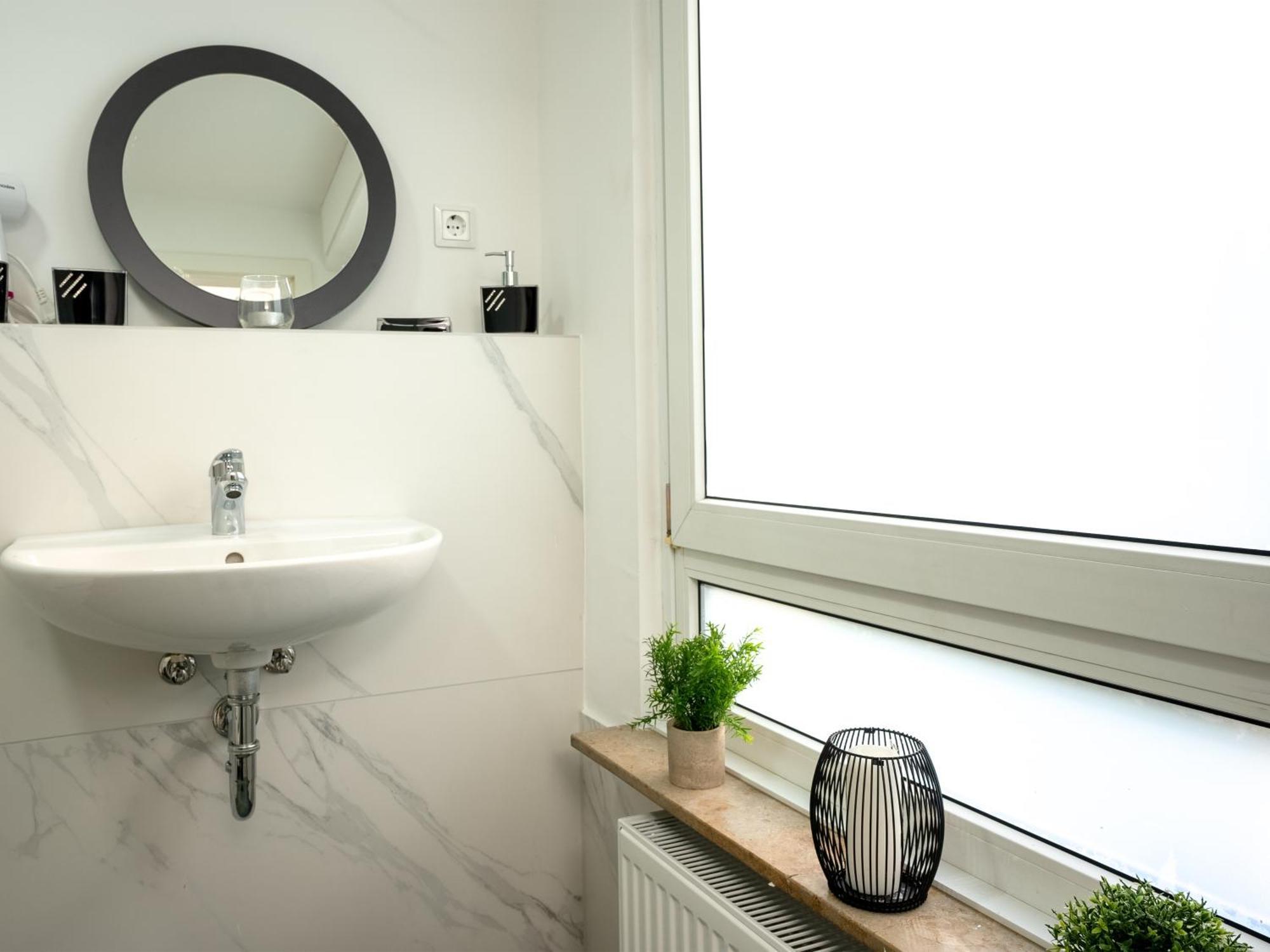 Serviceroom24 - Apartment 4 In Herten Wlan - Smart-Tv - 24-7 Check-In Und Kueche エクステリア 写真
