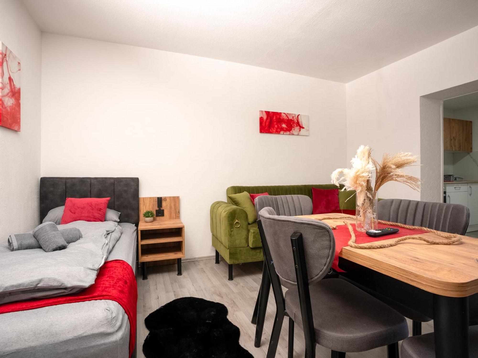 Serviceroom24 - Apartment 4 In Herten Wlan - Smart-Tv - 24-7 Check-In Und Kueche エクステリア 写真
